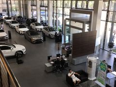 -上海星瀚奔驰4S店(红柳路店)