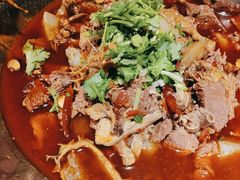 -大众跷脚牛肉馆·非遗传承单位(峨眉山店)