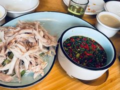 -兔行天下-鸿鹤鲜锅兔(中海国际店)