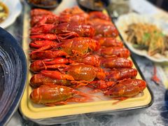 -肥肥虾庄·金牌油焖大虾(东湖欢乐谷店)