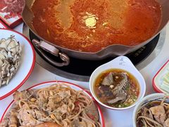 -毛辣果·贵州红酸汤牛肉火锅(西单店)