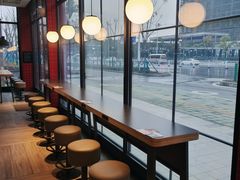 靠窗位-肯德基(蔡甸世纪广场DT店)