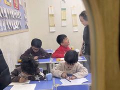 -缤纷鸟美术书法(汉神购物广场校区)