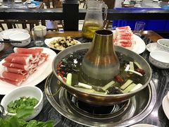 涮羊肉-江湖黑大兔(杨家坪店)