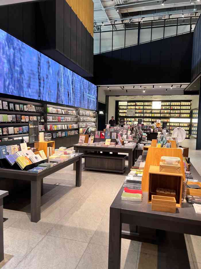 单向空间(杭州乐堤港店)-"和小姐妹在乐堤港二期的餐厅聚聚.茶足饭饱.