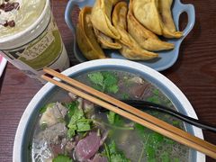 -老新隆牛肉锅贴(新街口店)