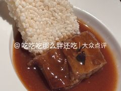 红烧妙龄猪软骨-嘉麟楼