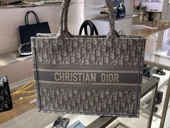 -DIOR迪奥(万象城店)