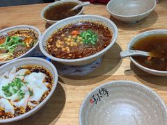 -默记孙抄手(经开万达店)