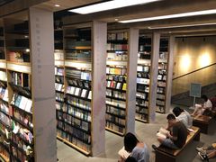 -覔书店(壹方城店)