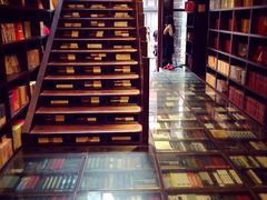 iphone_upload_pic-钟书阁(松江泰晤士小镇店)