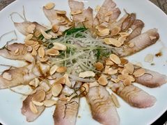 薄切鲜鱼片-穹六人间 people 6(岳阳路店)