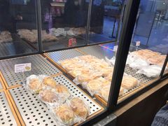 面包甜点陈列柜-LELECHA乐乐茶(上海五角场万达广场店)