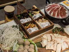 -椰子湾·海南火锅·糟粕醋·椰子鸡(正大广场店)