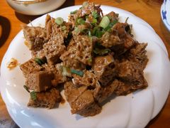 -东家小院金汤酸菜鱼(南阳路店)