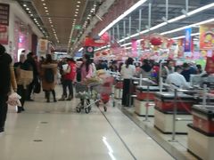 -欧尚超市苏州店停车场(金鸡湖路店)