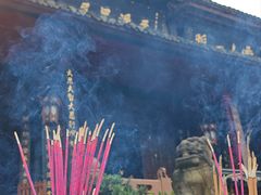 -峨眉山报国寺
