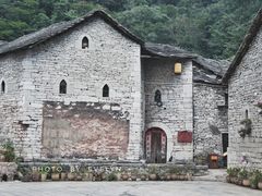 -高荡千年布依古寨旅游景区