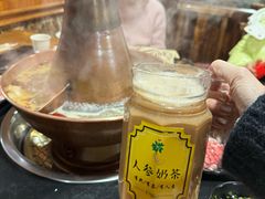 -果松木炭酸菜铜火锅·外婆参鸡汤