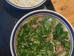 -云阿蛮云南生烫牛肉米线(奉贤路店)