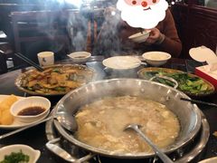 -老来福·非遗酸汤兔(凯旋路店)