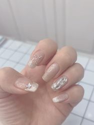 -七彩虹美甲美睫 半永久
