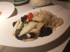 -韵秋荷(宝山龙湖天街店)