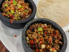 黑红三剁双拼-蝴蝶泉宾馆-中餐厅