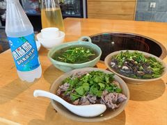 -大众跷脚牛肉馆·非遗传承单位(峨眉山店)