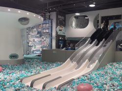 -MINI MARS KIDS CLUB亲子家庭中心(长宁天山店)