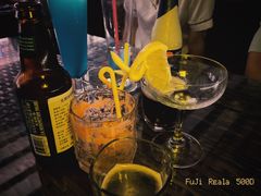 -顽啤熊·酒客酒馆(苏城夜景必选店)