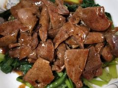 -鲸育宝宝月嫂(徐汇店)