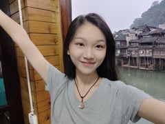 -临江餐馆二楼美食部落