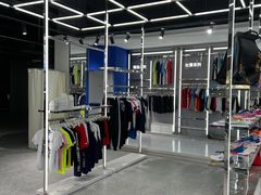 -YONEX苗江运动城(源深店)