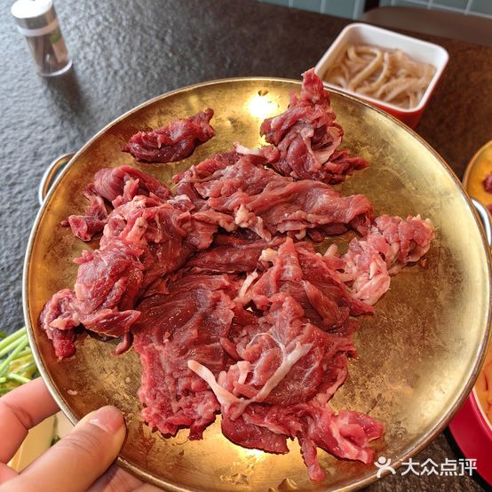 也犟路边牛肉