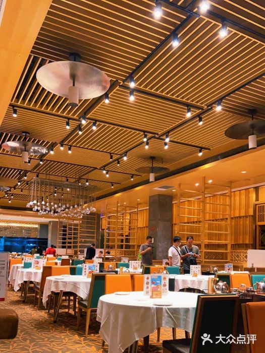 稻香酒家·34年老字号·港式粤菜(汉街店)大堂图片