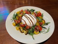 -JINNS锦时 steak&pizza(浸信会礼拜堂旧址店)