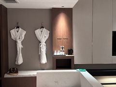 -乔治莫兰迪酒店(济南解放路山东大学店)