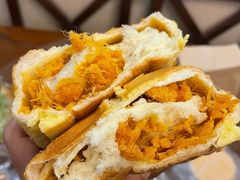 肉松面包-玥儿弯弯手作烘焙(中海国际社区御城店)