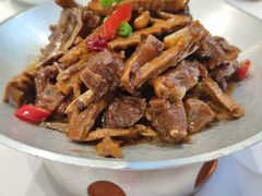 干锅啤酒鸭-930私房菜(欧阳路店)