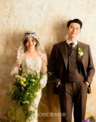 -雪中彩影婚纱摄影·微光艺术中心