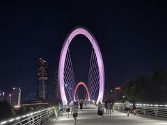 -南京眼步行桥