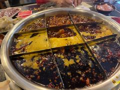 -邓莽子老火锅(中兴路总店)