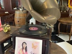 -邓丽君音乐主题餐厅