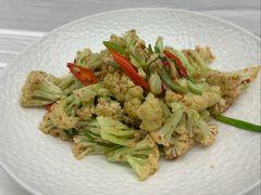 -品海楼·大连海胆锅贴馆(东港店)