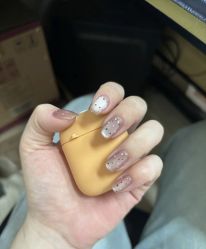 -进巍美甲美睫