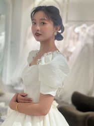 -艾米丽婚纱礼服
