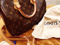 -革瑞斯奢侈品包包护理专家(丹尼斯大卫城店)