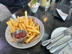 -锅炉咖啡·西餐·音乐酒厂