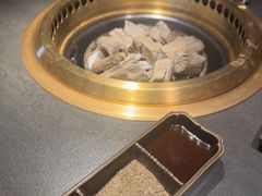 -铭牛烧肉·和牛海鲜自助(高新月牙湖店)